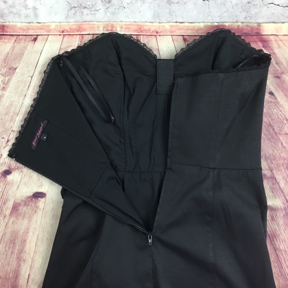 ☮️BETSEY JOHNSON black strapless dress size 6 - Picture 5 of 7